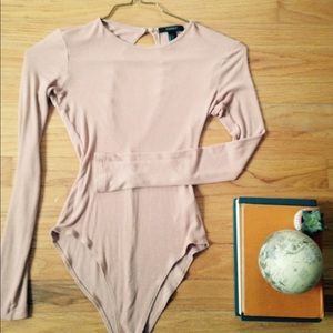 Forever 21 bodysuit top pink long sleeve keyhole